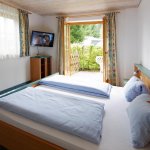 Bild von Doppelzimmer mit Bad/Dusche, WC