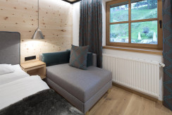 Bedroom with chaiselongue