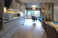 Küche mit Wohnzimmer