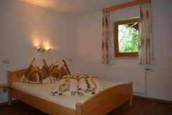 Doppelzimmer 2 mit Dusche und WC