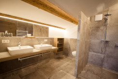 Zimmer_Bodenhof (16 von 41)