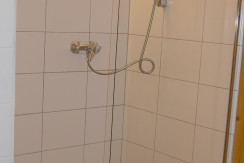 Dusche im Badezimmer