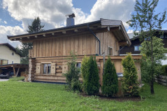 Chalet-Seitenansicht