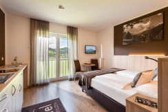 Komfortzimmer mit Küchenzeile