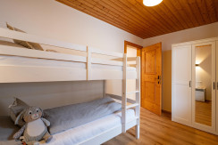 2. Schlafzimmer mit Stockbett