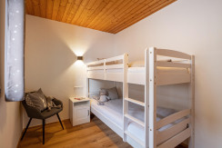 2. Schlafzimmer mit Stockbett