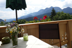Balkon Almrose mit Blick Spielberg