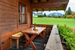 gemütlicher Südbalkon