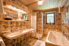 Ferienwohnung Laiminger Badezimmer