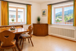 Esszimmer 1-2
