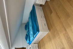 9F382FDC-326F-4B64-95C7-8CE0C53270E8