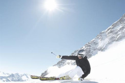 Schifahren Kitzbühler Alpen Tirol Österreich