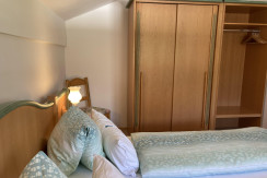 Double bedroom view 5