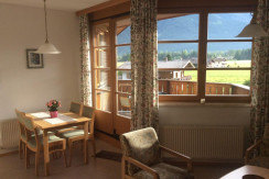 Diningroom View to the balcony