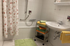 Bathroom apartment A