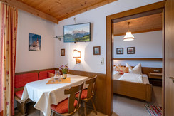 Sitzecke, Ferienwohnung Buchensteinwand