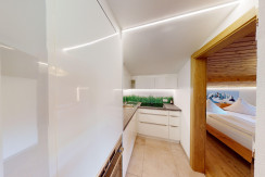 Ferienwohnung-Hinterholzer Gräfin Jvonne Küche Tir