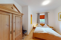 Ferienwohnung-Hinterholzer Schafberg Schlafzimmer.