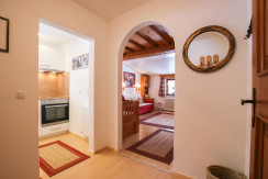 Eingang - Küche u. Wohnzimmer