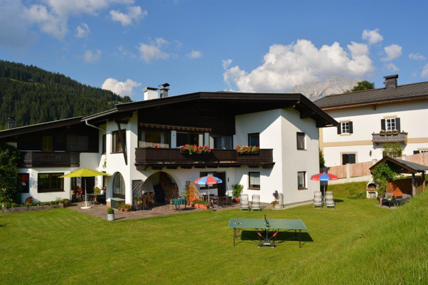 Ferienwohnungen Sommer mit Grillecke