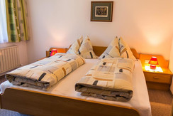 Doppelzimmer Wohnung 4