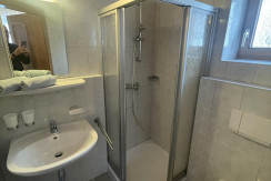 4DD9B292-2832-458B-B705-9218AEDB2953