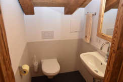 Haberlhütte Blick ins Badezimmer