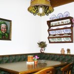 Photo of double room, shower/WC, 2 extra beds. 6+