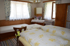 Blick ins Dreibettzimmer