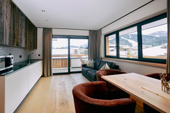 Home-Suite-Home_0130