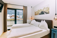 Home-Suite-Home_0128