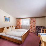 Bild von DZ mit Bad/Dusche, WC, 1 ZuBe