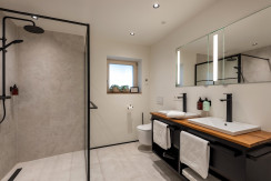 Großes Badezimmer _ Apartment 2