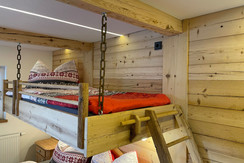 9BA562FE-F85D-4606-837A-6DFF9FF79DE6