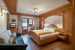 Plankenhof_Vogeltennweg_18_Waidring_Schlafzimmer