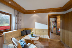 Plankenhof_Vogeltennweg_18_Waidring_Schlafzimmer_5