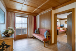 Plankenhof_Vogeltennweg_18_Waidring_Vorraum_Gang