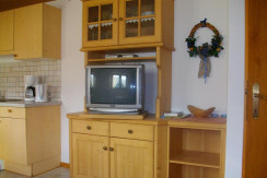 Wohnküche mit Fernseher