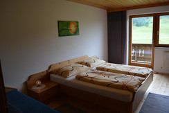 Schlafzimmer 1