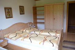 Schlafzimmer 2