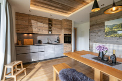 Stoaberglodge_Wieben_21_St_Ulrich_Wohnzimmer_Kuech