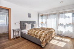 Groß (©defrancesco_Suite_Spielberg-24)