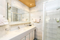 4-8 Pers. Wohnung Badezimmer